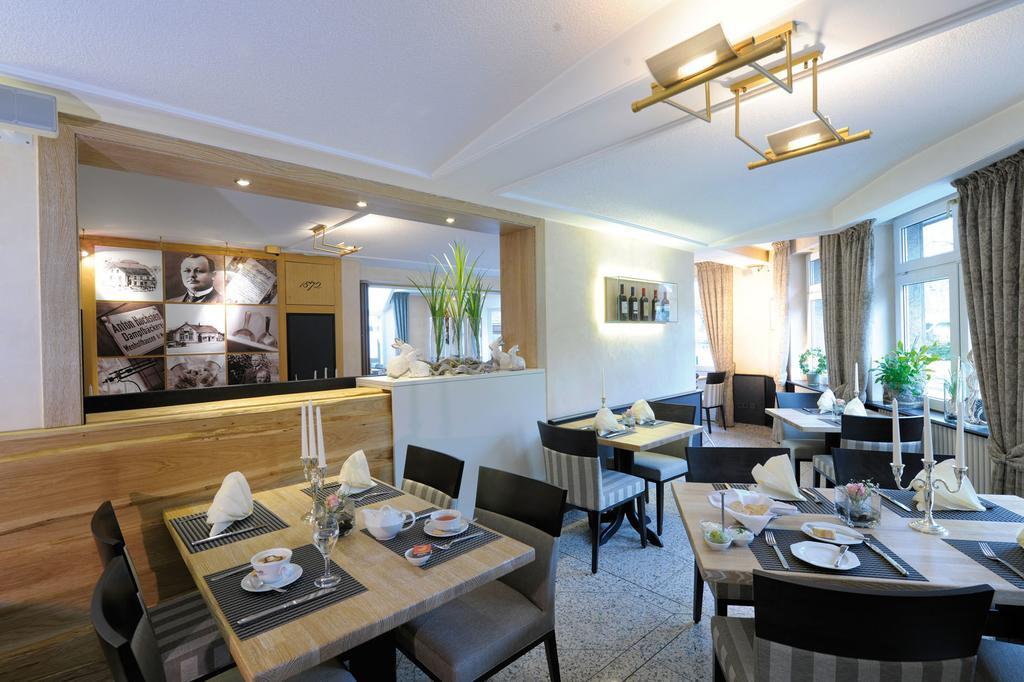 Landidyll Hotel Haus Hochstein เอสลัวห์ ภายนอก รูปภาพ