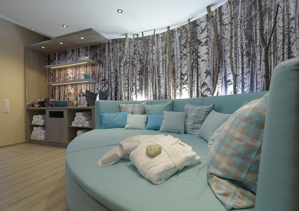 Landidyll Hotel Haus Hochstein เอสลัวห์ ภายนอก รูปภาพ