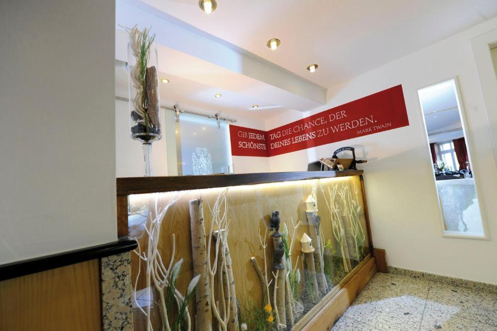 Landidyll Hotel Haus Hochstein เอสลัวห์ ภายนอก รูปภาพ